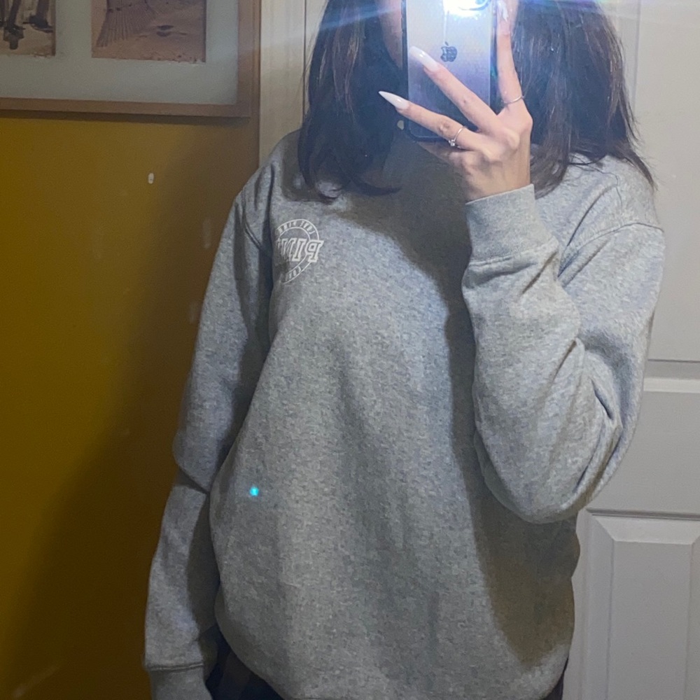 GREAY SWEATER